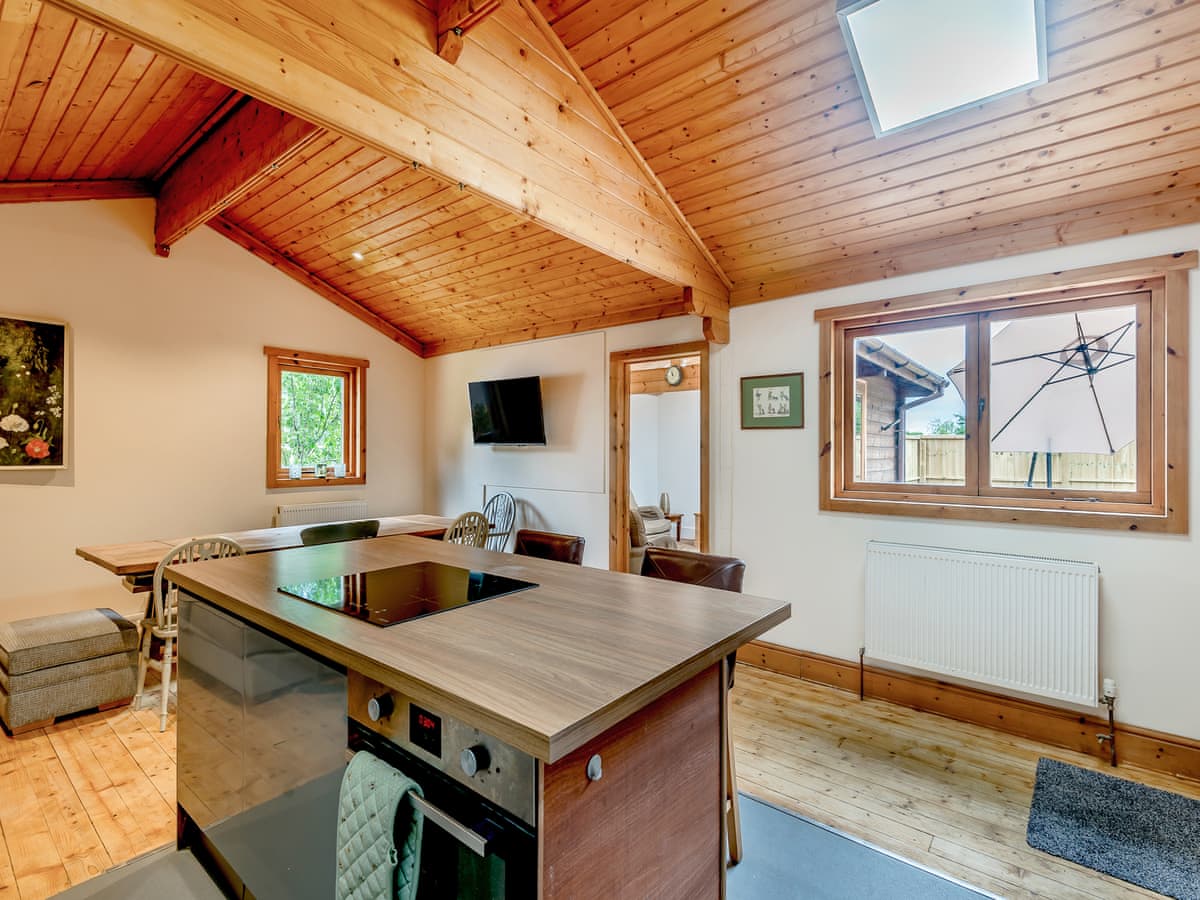 Mayfield Retreats - Mayfield Lodge - Holiday lodge in Central England - Image 5
