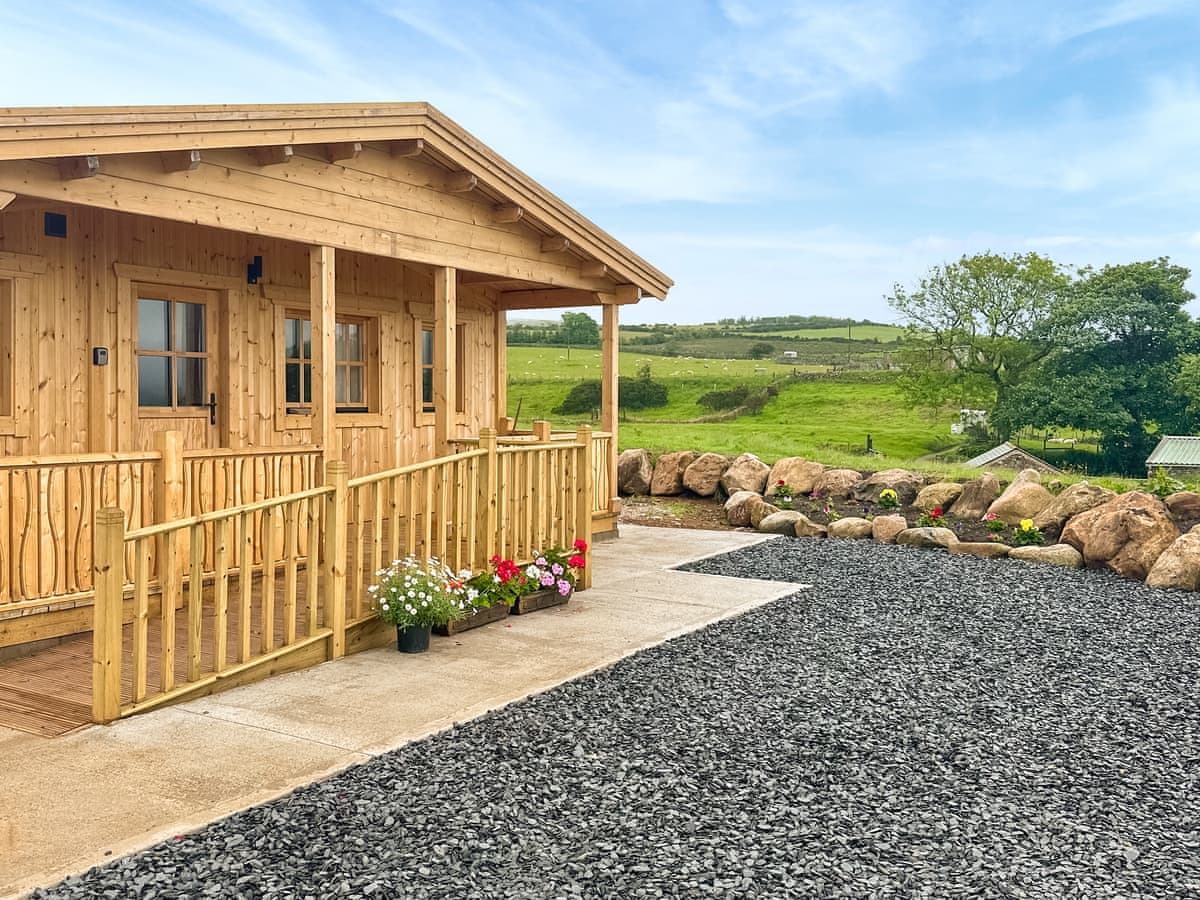 Wind Hall Log Cabin