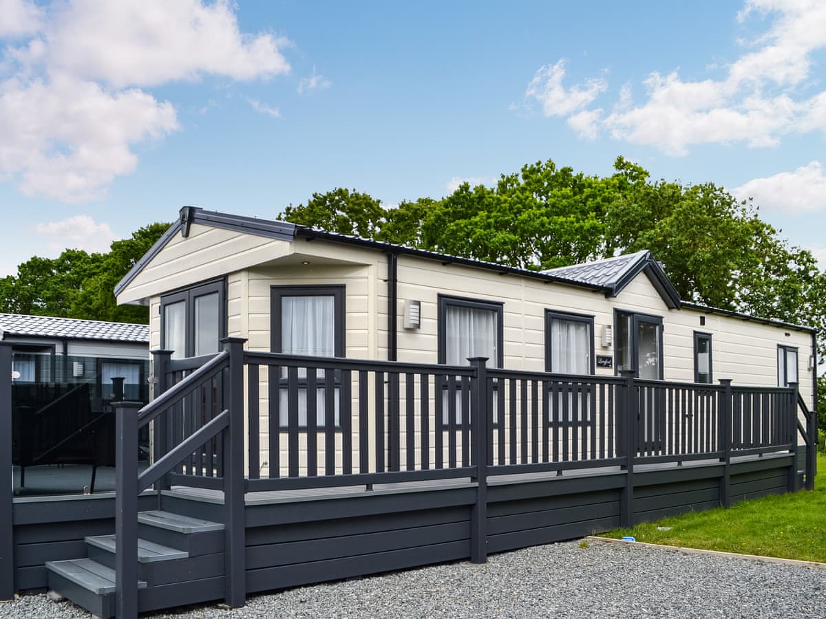 Lodge 9 - Bridlington Holiday Park - Holiday Lodge in Yorkshire - Image 1