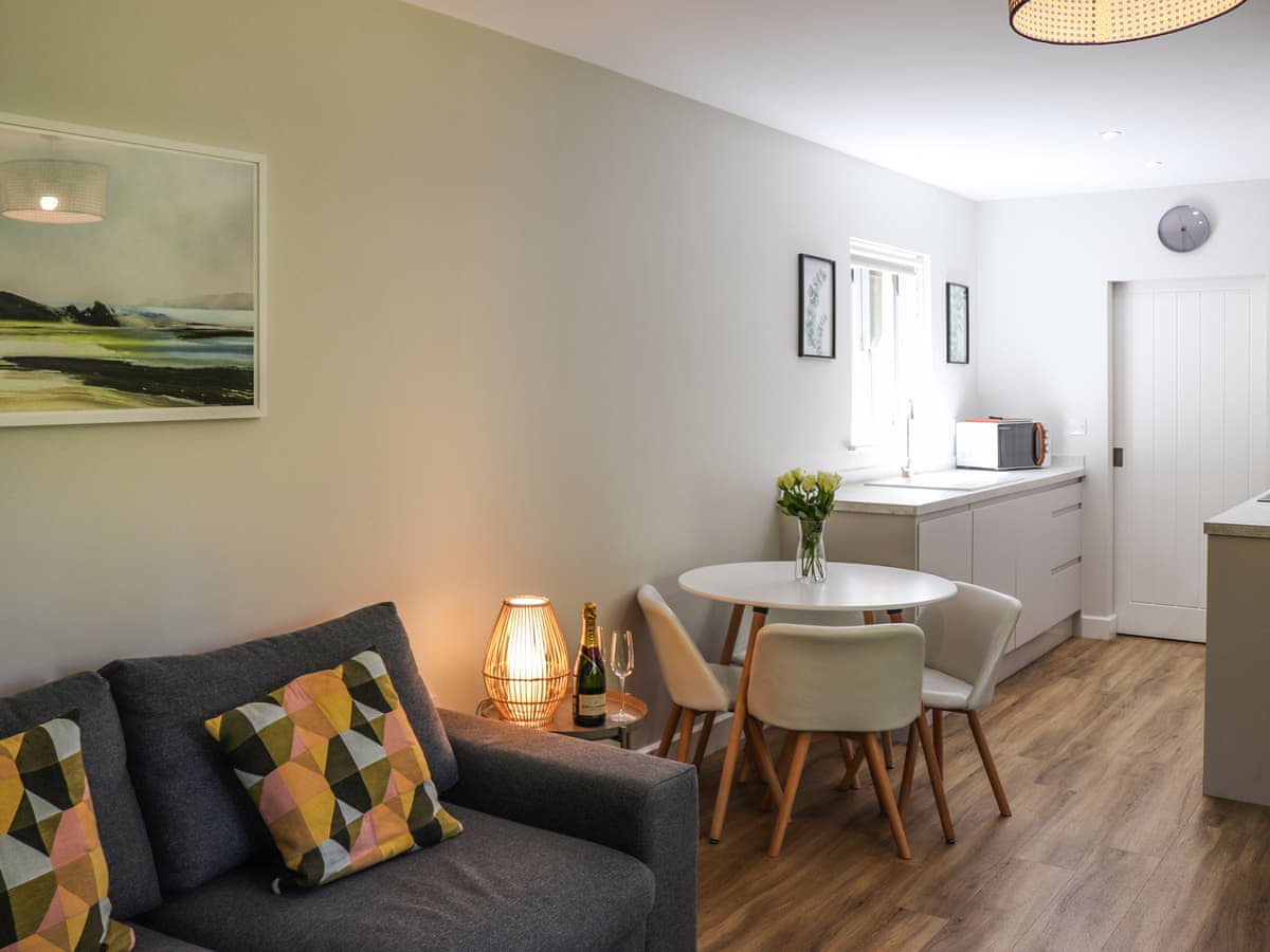 CWM Cadnant - Dinas Lodge - Holiday lodge in North Wales - Image 3