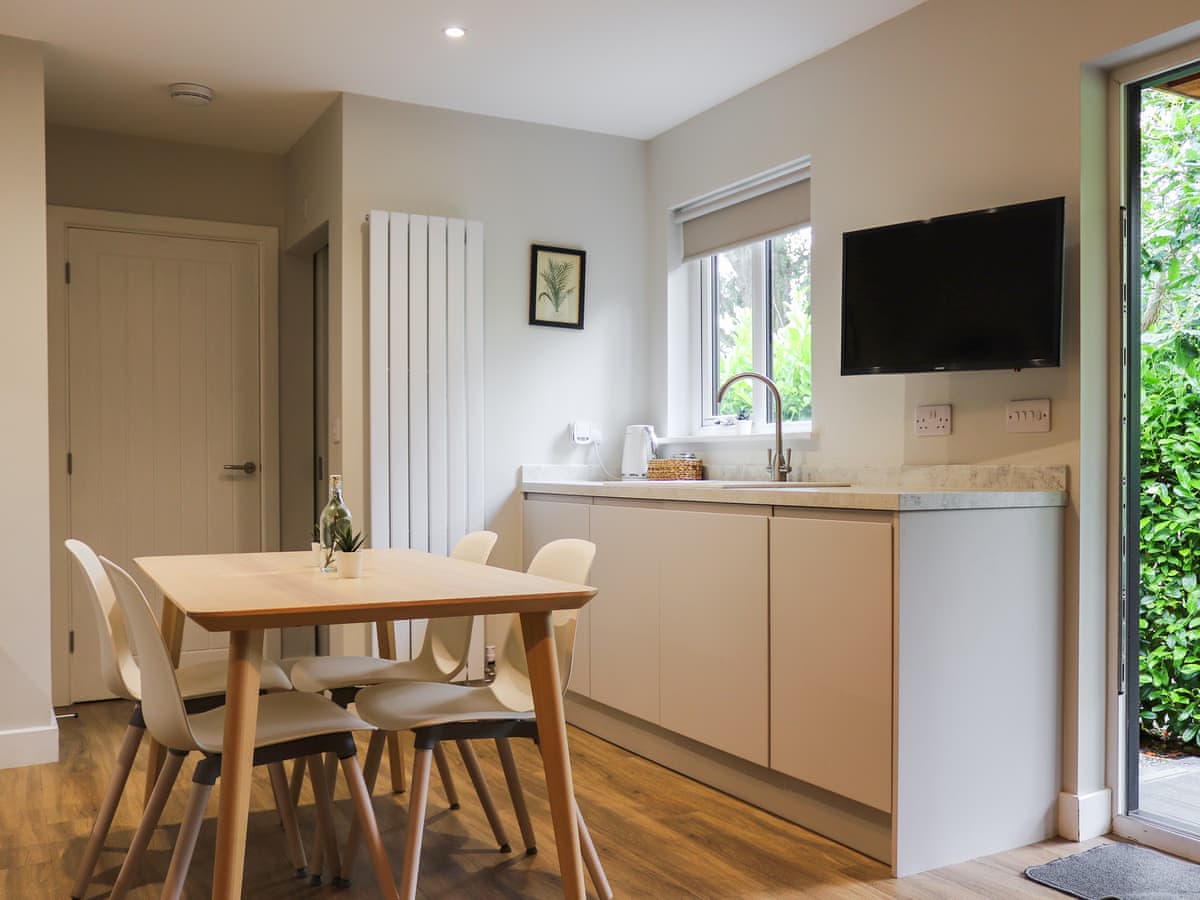 CWM Cadnant - Menai Lodge - Holiday Lodge in North Wales - Image 4