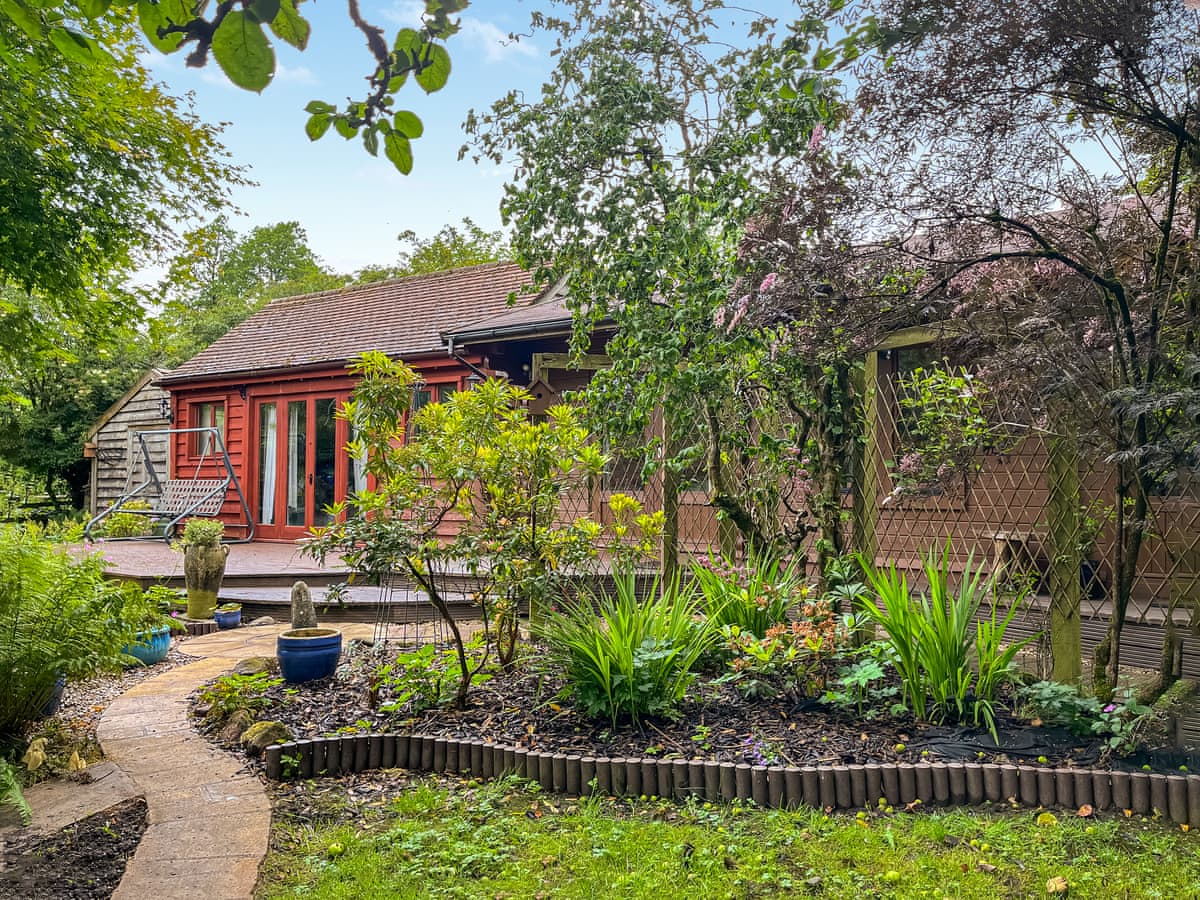 Ivy Lodge - Holiday lodge in Central England - Image 1