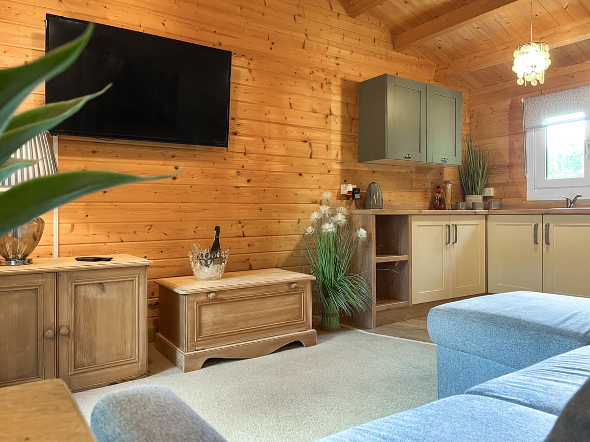 Ivy Lodge - Holiday lodge in Central England - Image 4