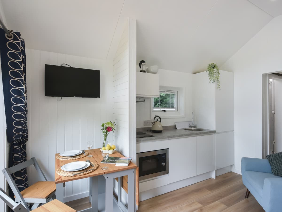Mini Lodge - Image 3