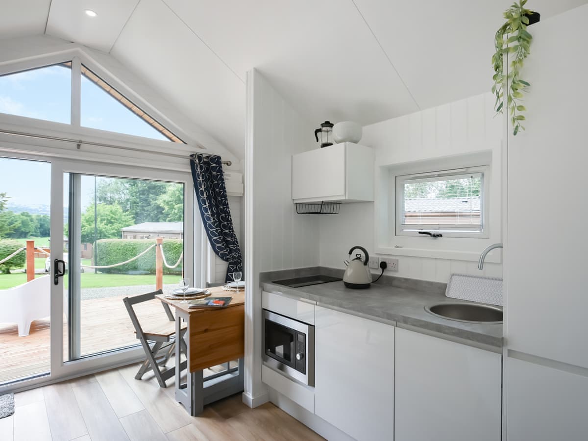 Mini Lodge - Image 5