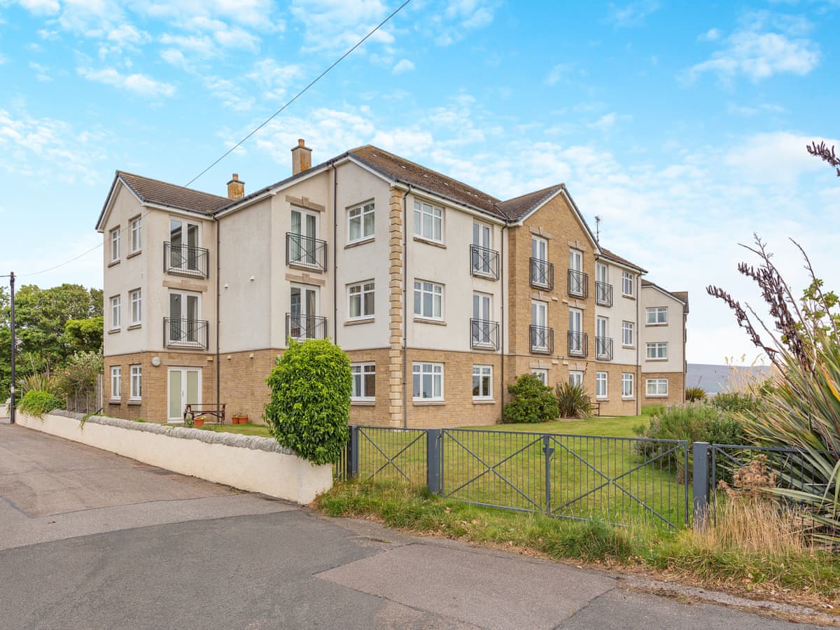 No.4 The Links Apartments