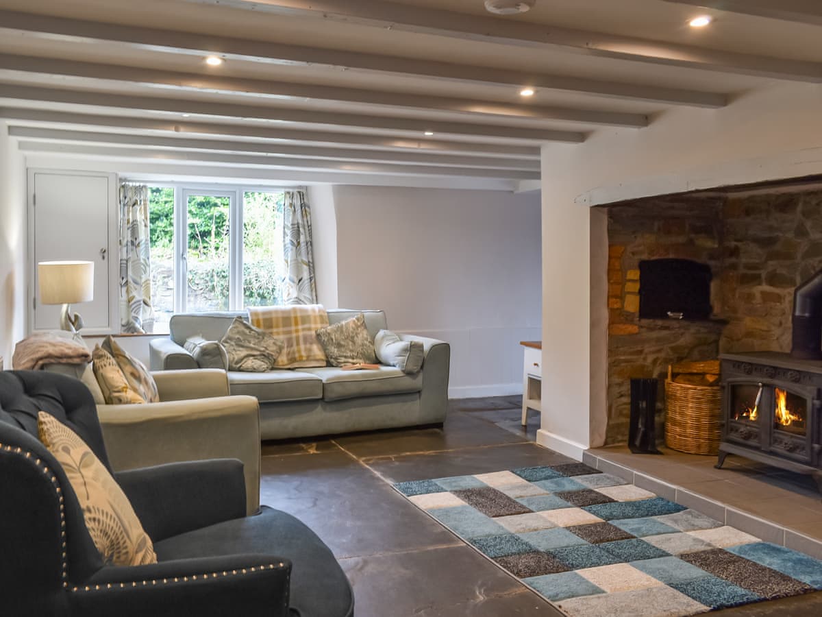 Bennacott Farm Cottages - Horseshoe Cottage