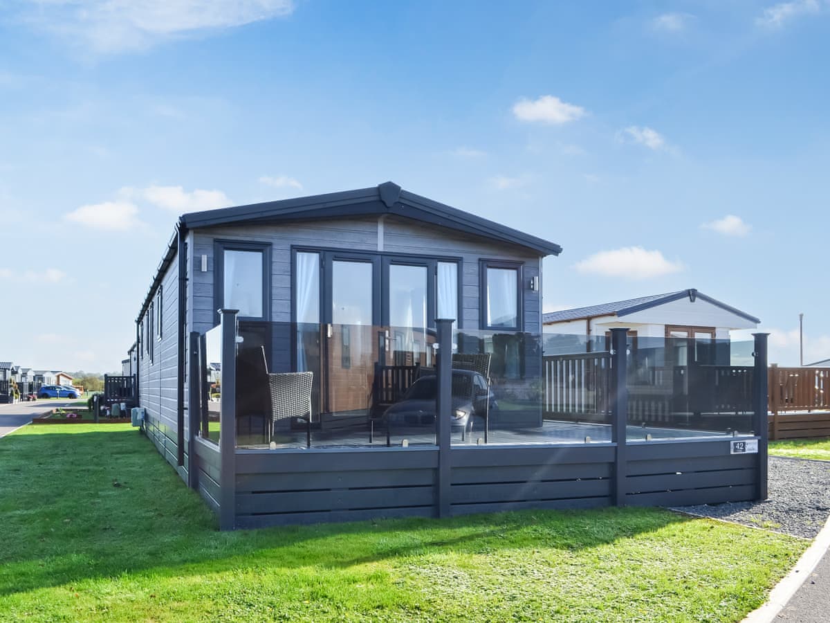 Lodge 42 - Bridlington Holiday Park - Holiday lodge in Yorkshire - Image 1