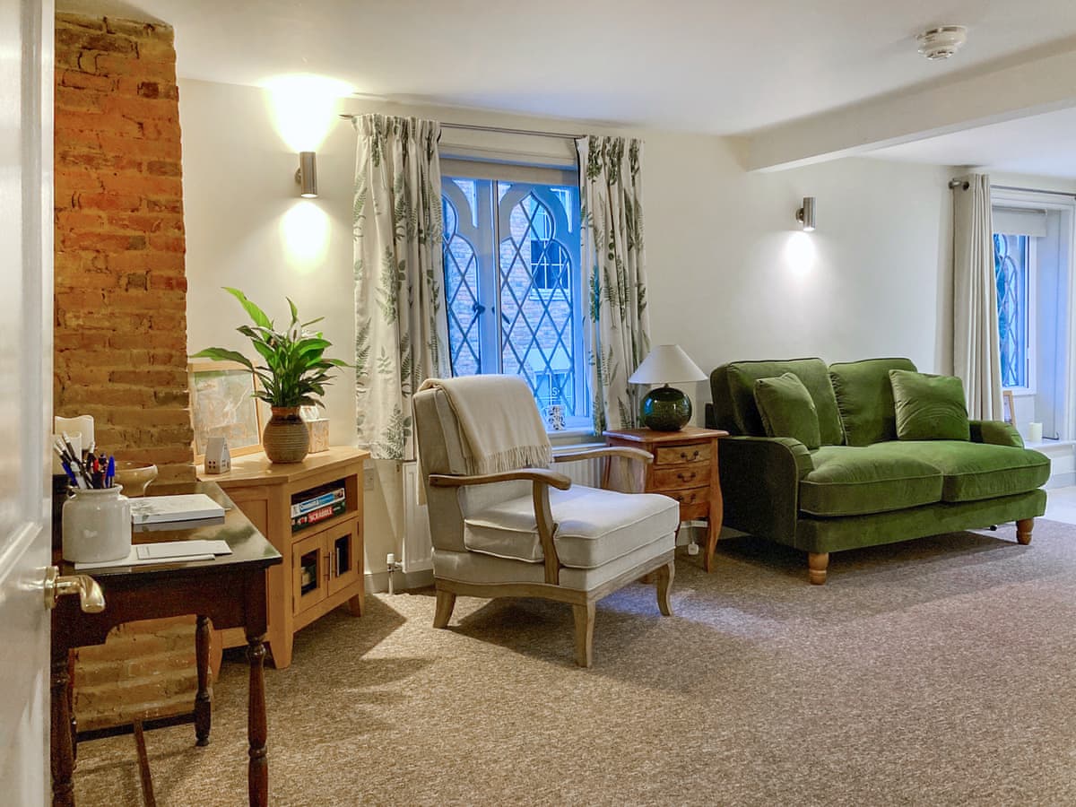 Eastbridge Canterbury - The Friars Apartment, Eastbridge Hospital