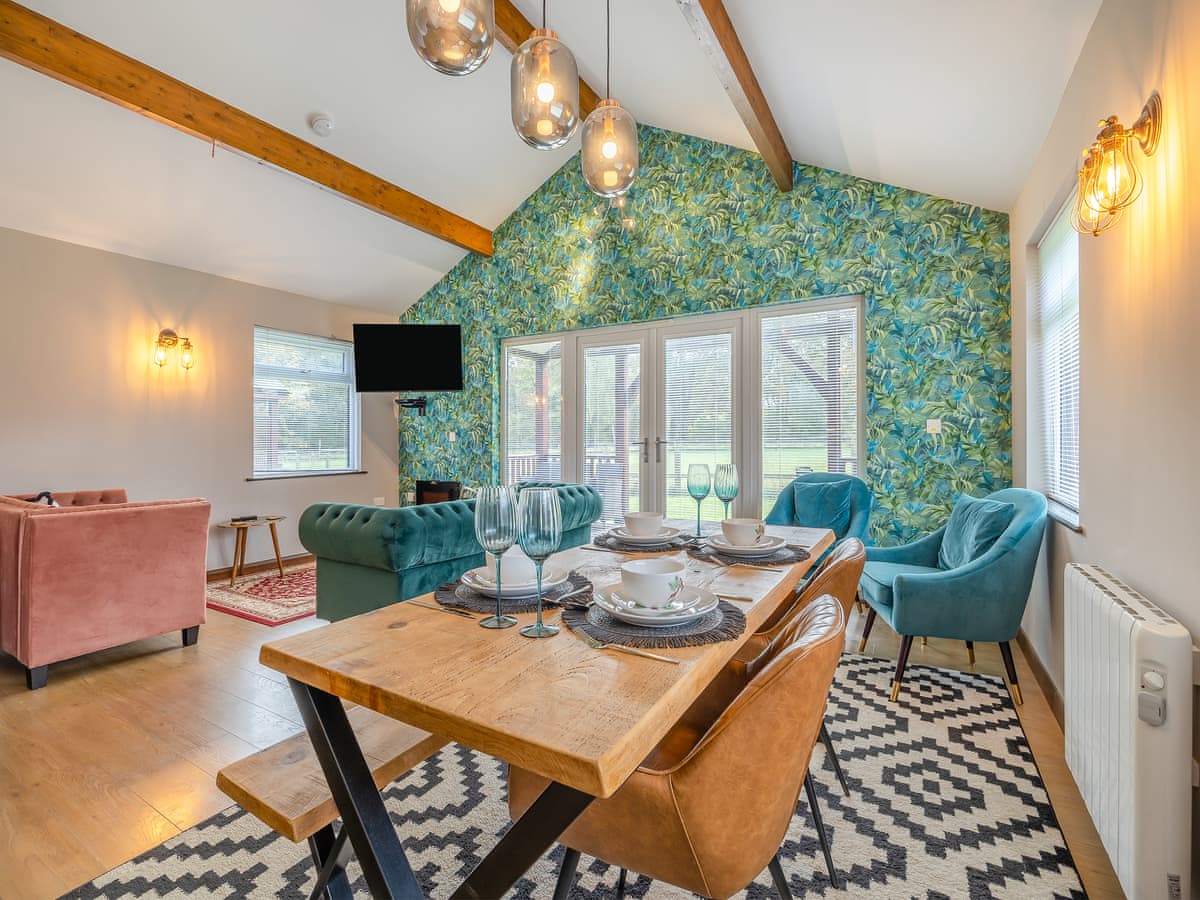 Birchdale Lodges & Alpaca's - George Lodge - Holiday lodge in Central England - Image 4