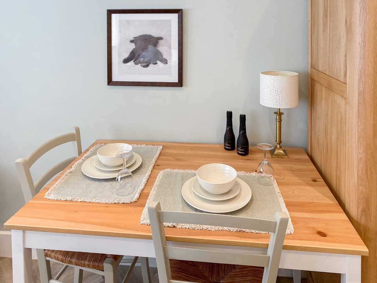 Woodland Lodge - Holiday Lodge in Central England - Image 4