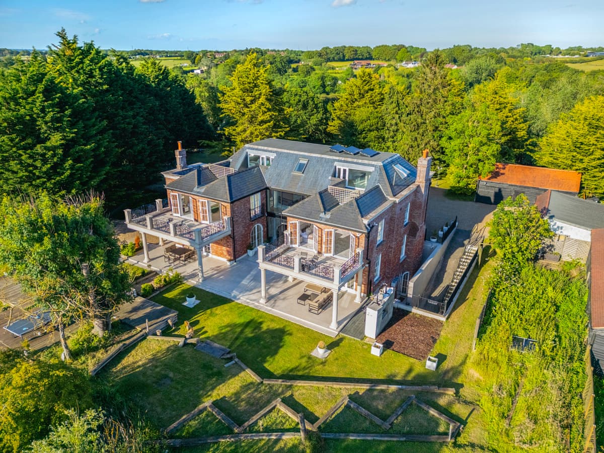 Barn House and Mansion - The Essex Mansion