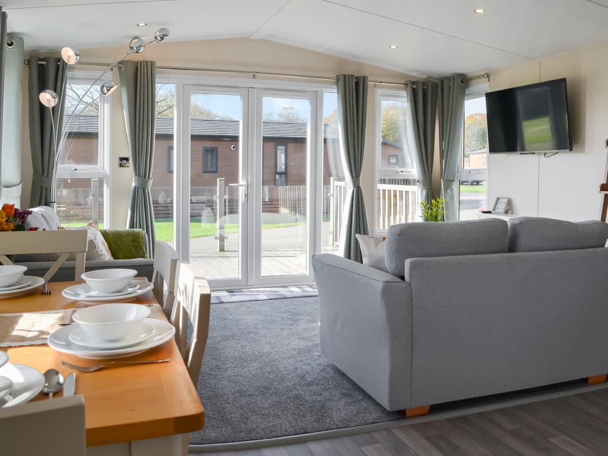 Sunflower Lodge - Holiday lodge in Yorkshire - Image 2
