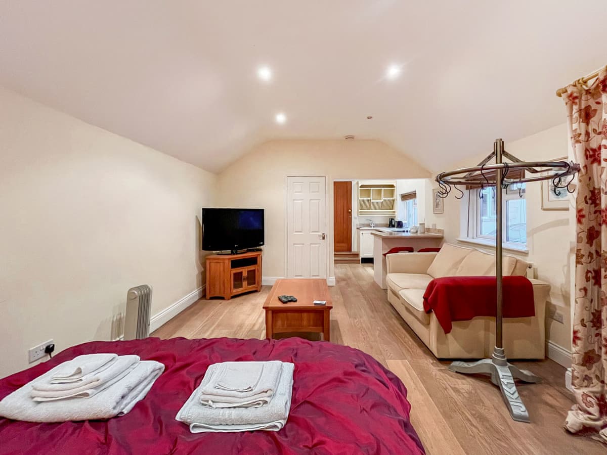 Tibbiwell Lodge - Holiday lodge in Central England - Image 3