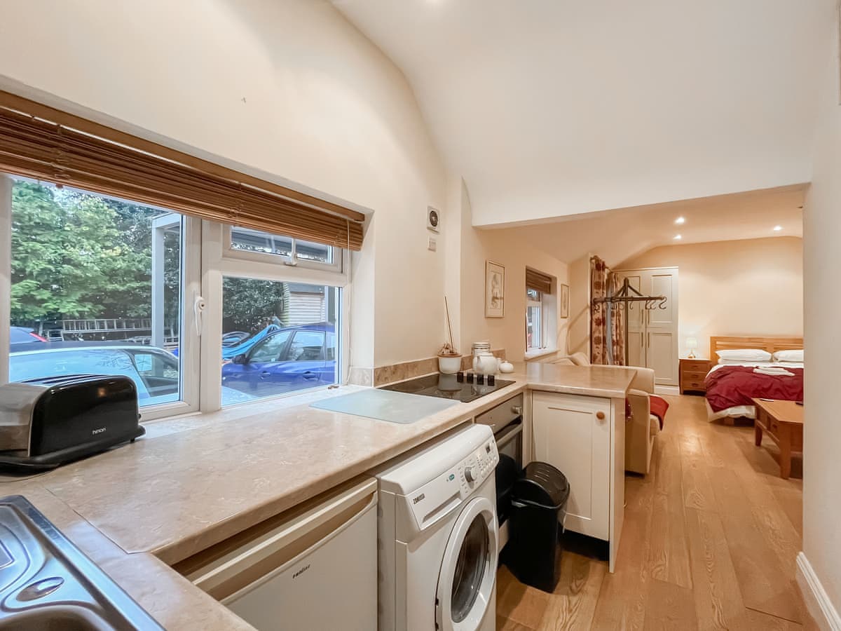 Tibbiwell Lodge - Holiday lodge in Central England - Image 5