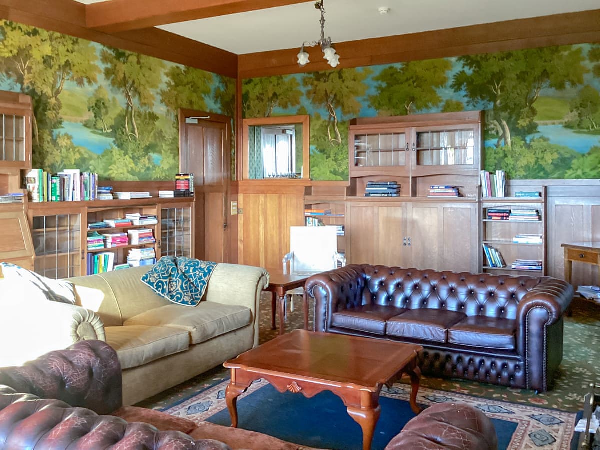 Country House Holidays - The Carnegie Rooms at Aultnagar Lodge - Image 2