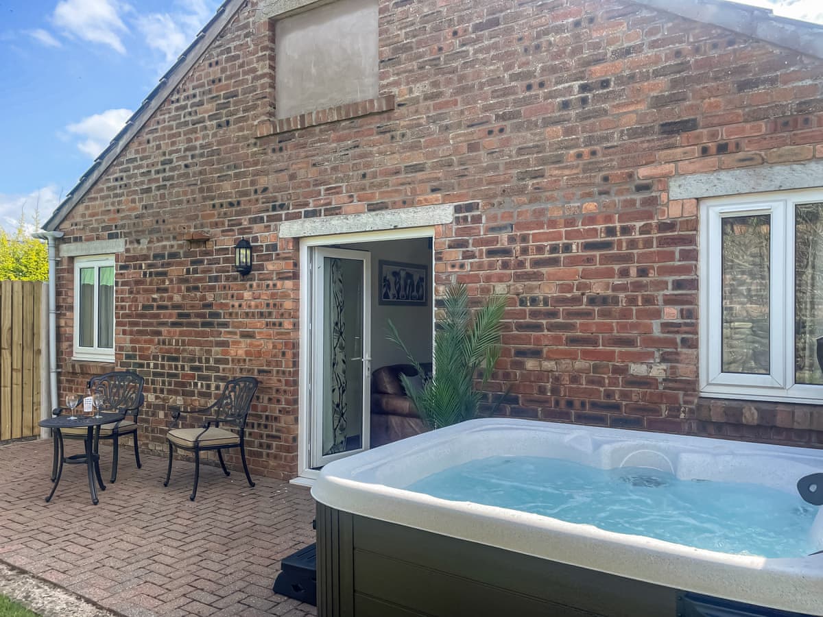 Dickinson Place Holiday Cottages - Milking Parlour