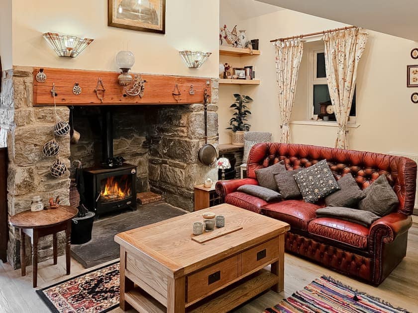 Living room/dining room | Gwern Gof Bach, Capel Curig, near Betws-Y-Coded