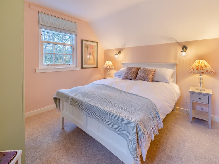 Double bedroom | River Cottage - River Cottage, Enochdhu, near Pitlochry