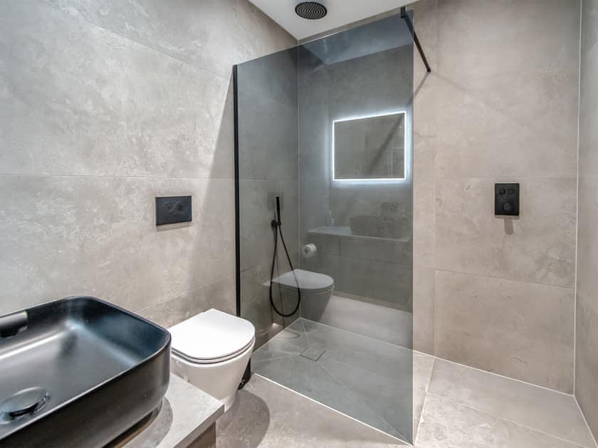 Bathroom | Hafan Dawel - Cardigan Bay Cottages, Felinwynt, near Cardigan