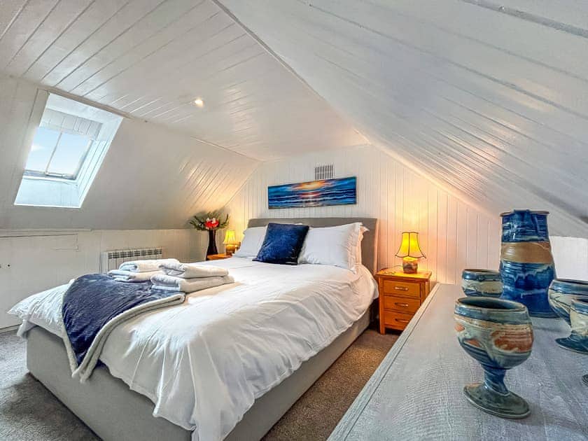 Double bedroom | Castleview, Invercloy, Brodick