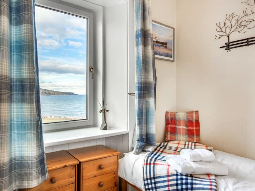 Single bedroom | Castleview, Invercloy, Brodick