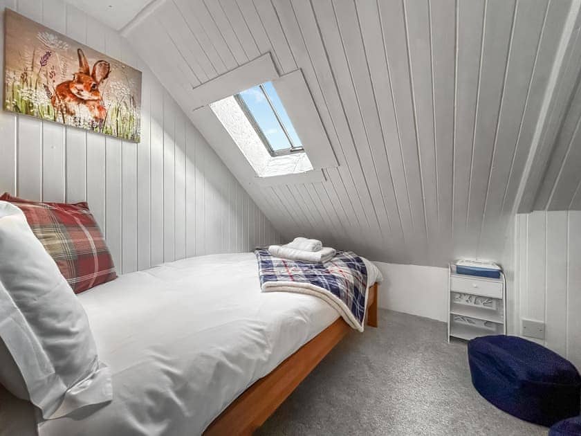 Single bedroom | Castleview, Invercloy, Brodick