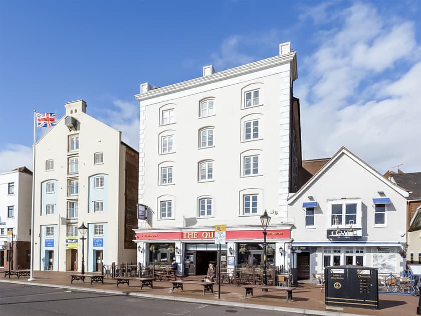 Surrounding area | Honeybee, Poole