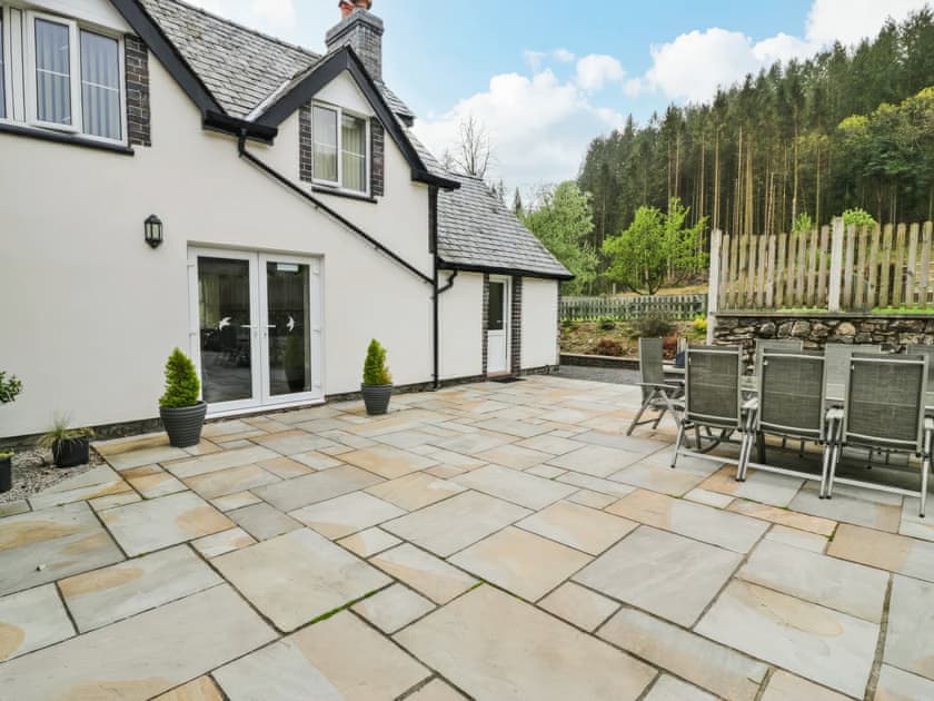 Sitting-out-area | Parc Cottage, Llangadfan, near Welshpool
