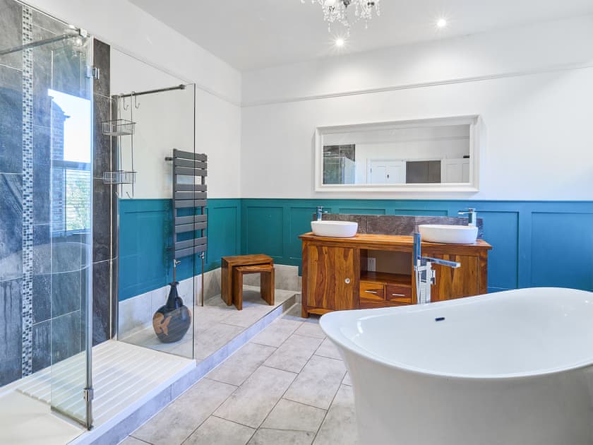 Bathroom | Belmont House, Broadstairs