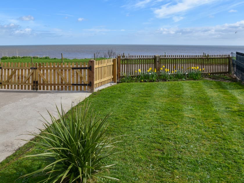 Garden | Sunrise Beach, Scratby