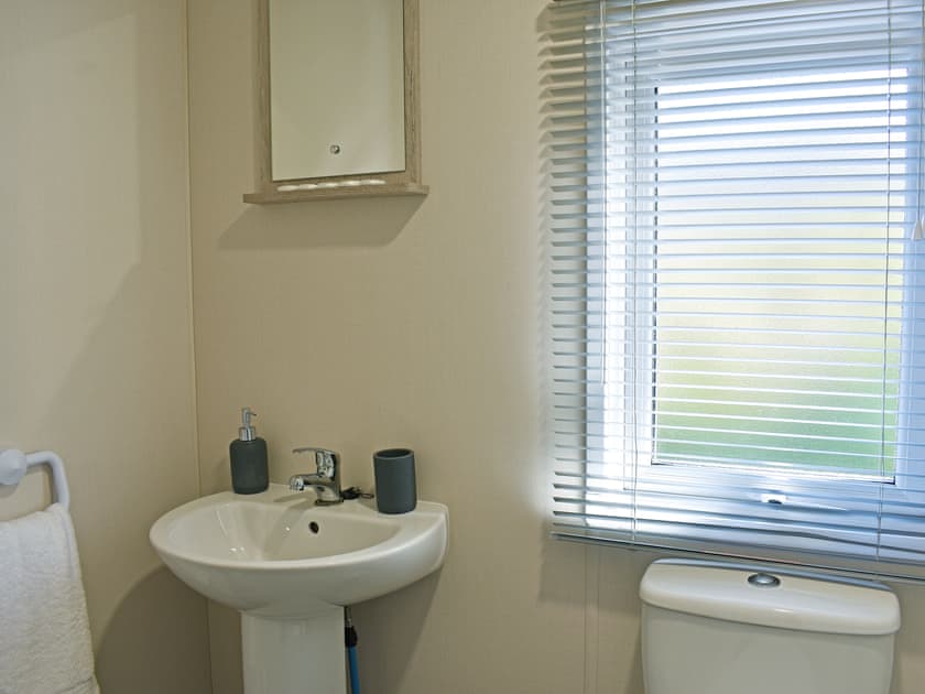 Shower room | Delta Saffron, Edzell, near Brechin