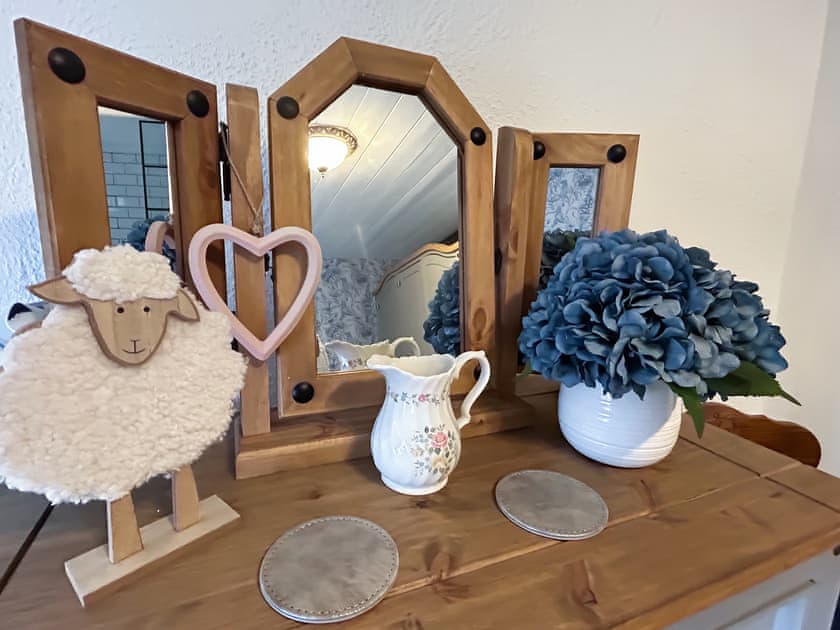 Double bedroom | Lyndene Cottage, Carmel, near Caernarfon