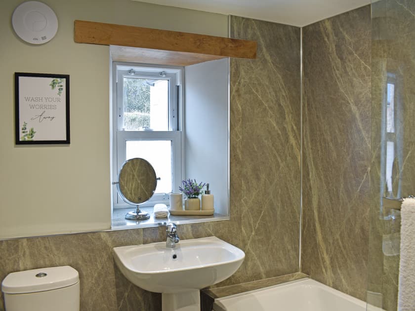 Bathroom | Doomgate House - Doomgate, Appleby-in-Westmorland