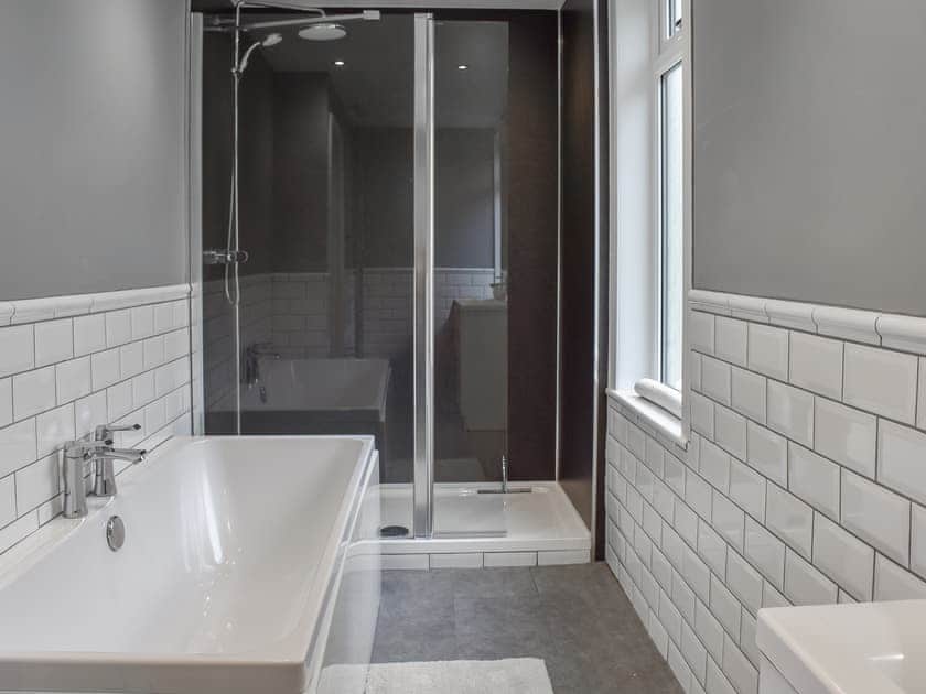 Bathroom | Hillside, Praa Sands, near Penzance
