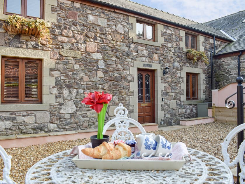 Sitting-out-area | Mill Barn, Milfield, near Wooler
