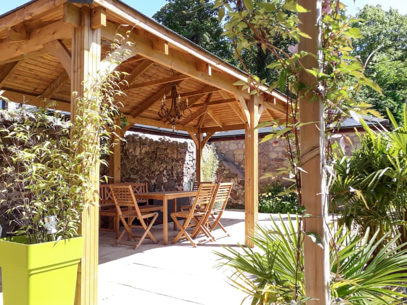 Sitting-out-area | Mill Barn, Milfield, near Wooler