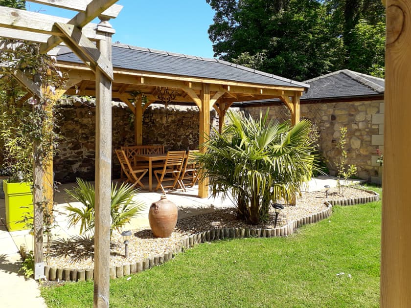 Sitting-out-area | Mill Barn, Milfield, near Wooler