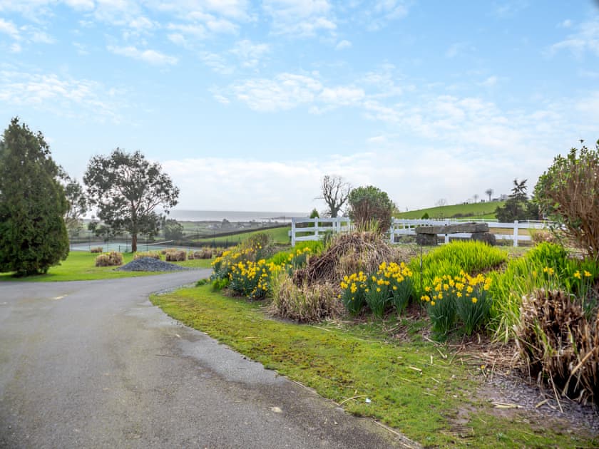 Surrounding area | Bwthyn Hudol Bach - Llwynhudol Vineyard Cottages, Pwllheli