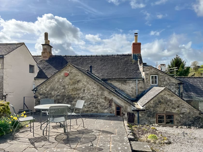 Sitting-out-area | Bonsall View Cottage, Bonsall