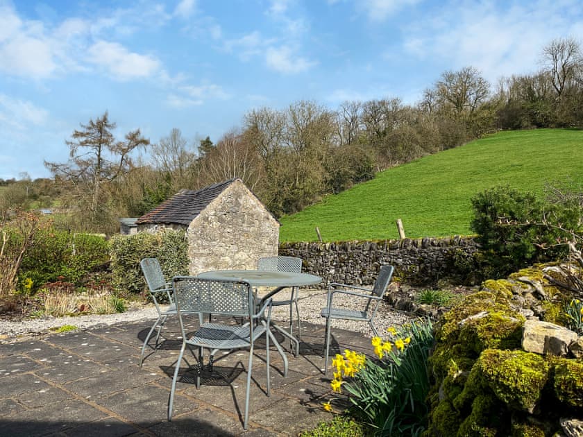 Sitting-out-area | Bonsall View Cottage, Bonsall