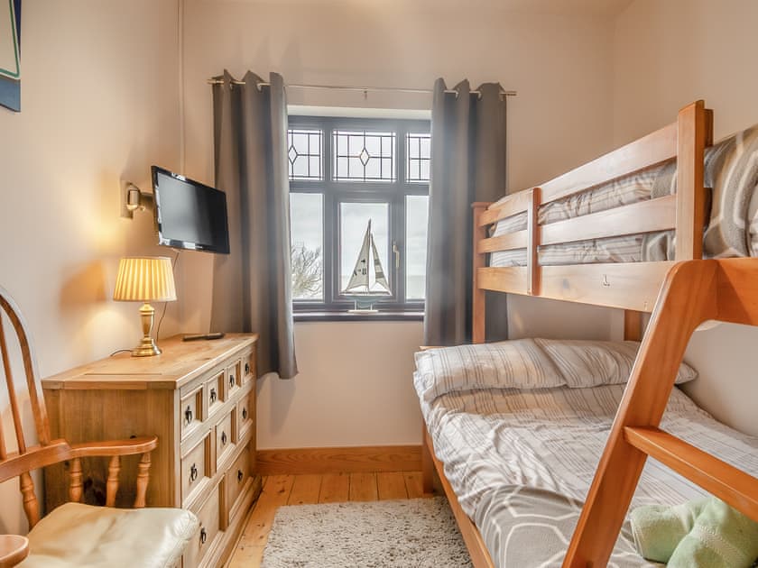 Bunk bedroom | Beachside House, California, near Great Yarmouth