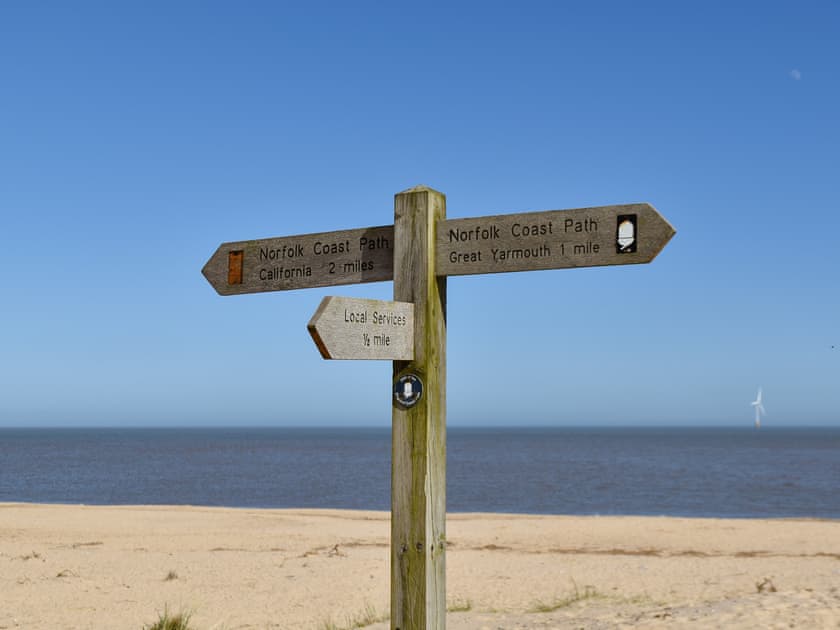Surrounding area | Curlew Cottage, Caister-on-Sea, near Great Yarmouth
