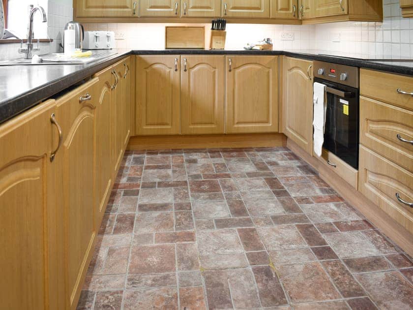 Kitchen |  Flint Lodge - Green Farm, Plumstead Green, near Holt