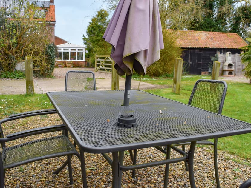Sitting-out-area | The Stable - Green Farm, Plumstead Green, near Holt