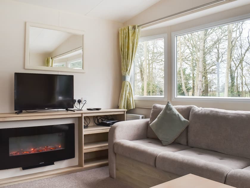 Open plan living space | Forest Retreat, Saxmundham