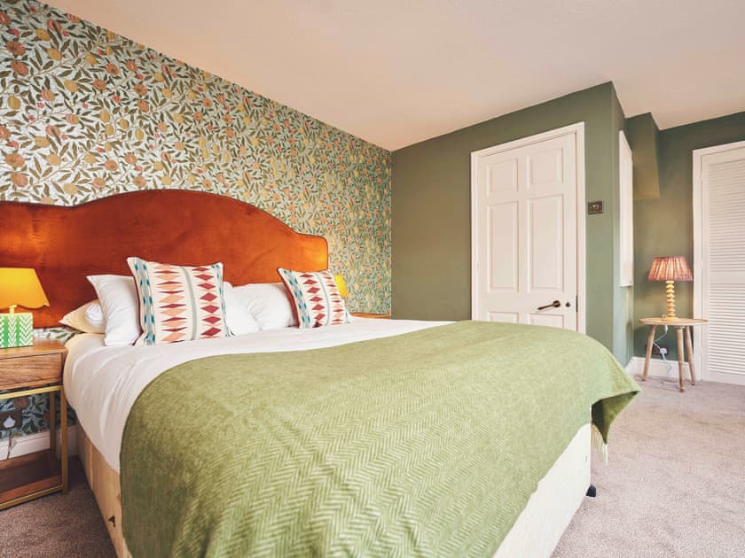Romantic double bedroom | Waterfront Apartment, Fowey