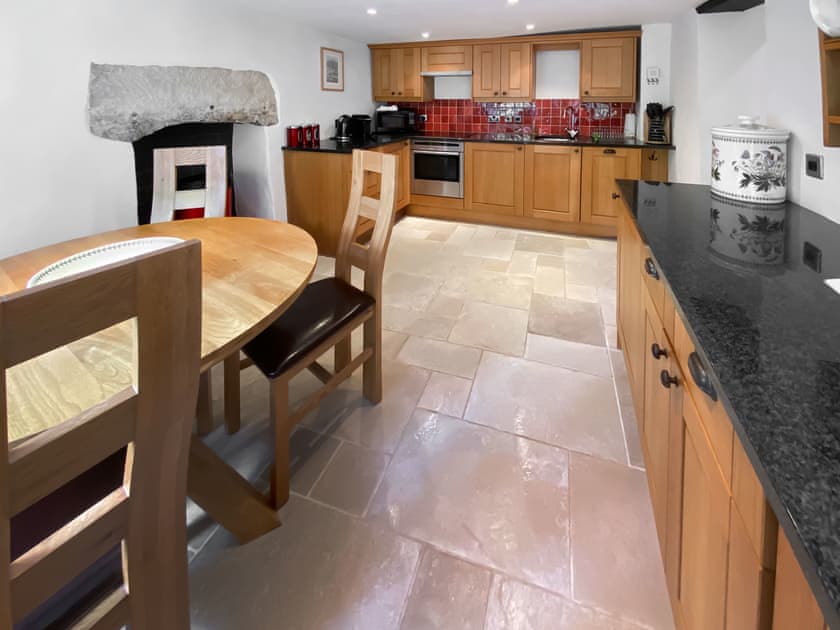 Kitchen/diner | Folly Cottage, Avening, near Tetbury
