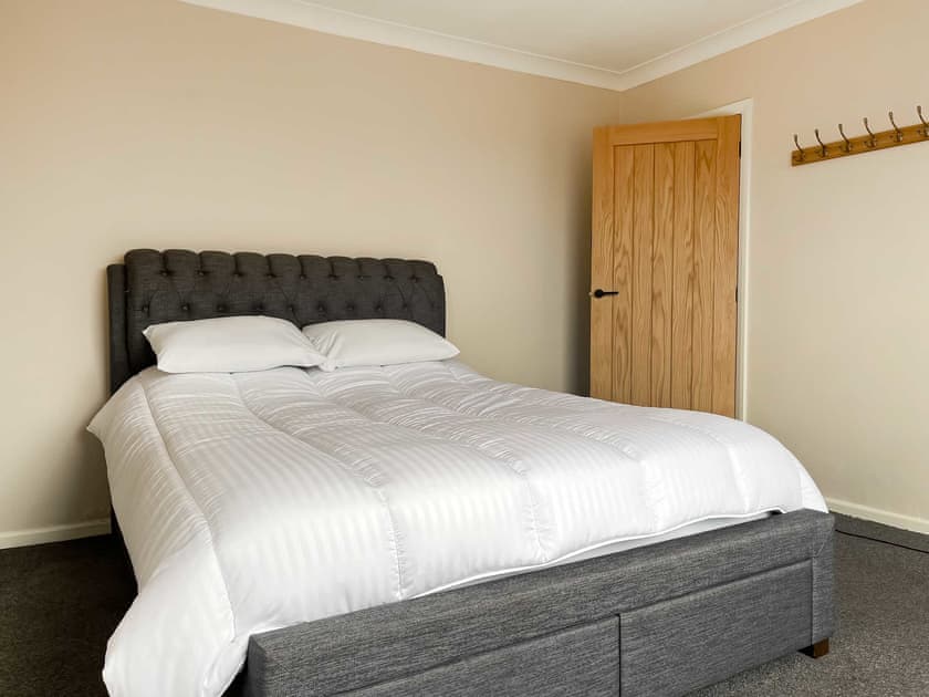 Double bedroom | Greenways, Alton