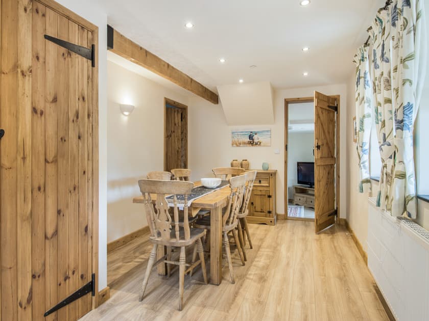 Dining Area | Frondeg Bach, Tregaron and the Cambrian Mountains